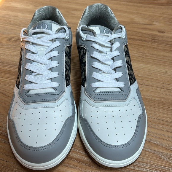 Dior B27 Uptown Low-Top Sneaker Gray and White - Picture 6 of 12